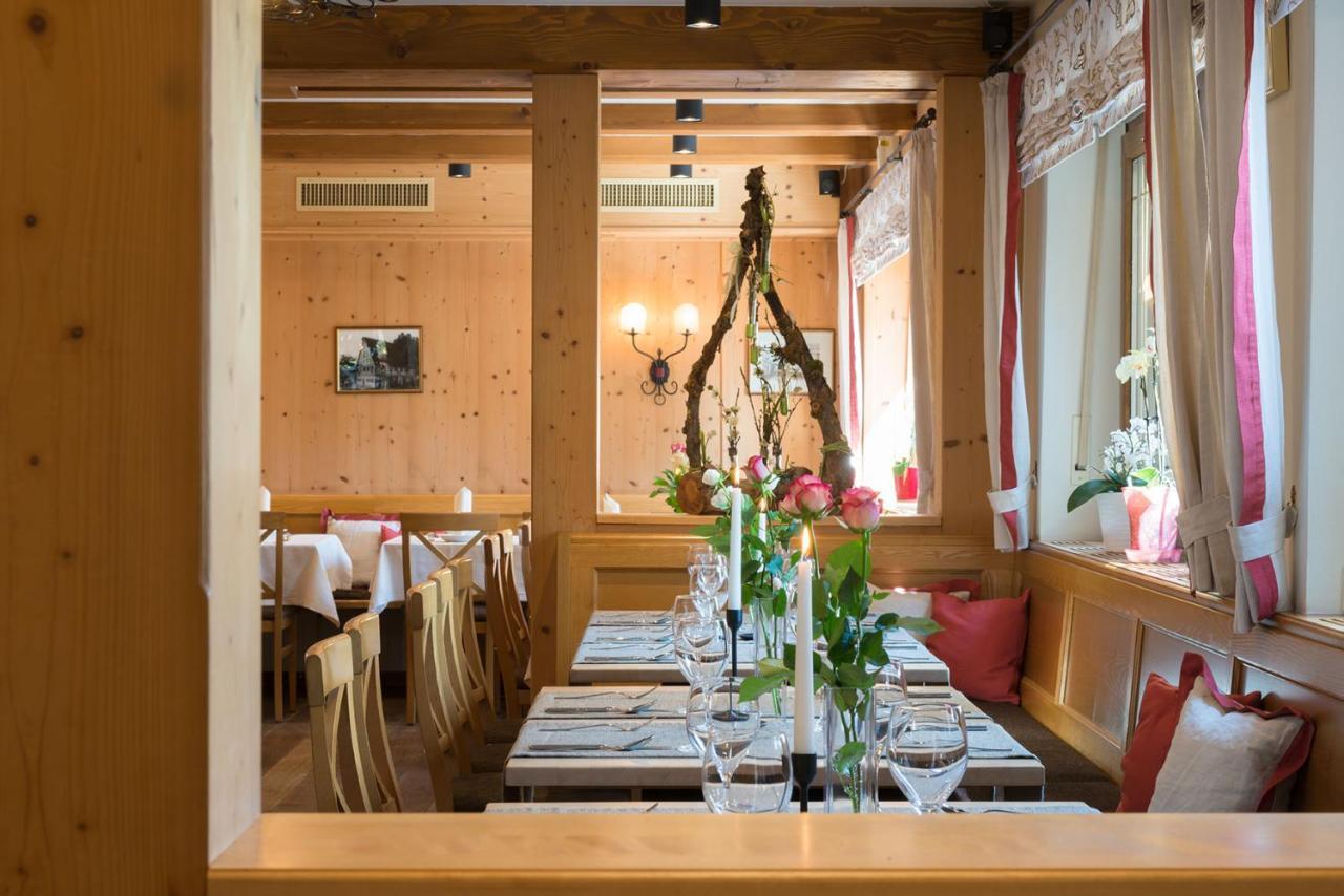 Gasthof-Pension Brauner Hirsch In Alfeld - Mittelfranken Extérieur photo