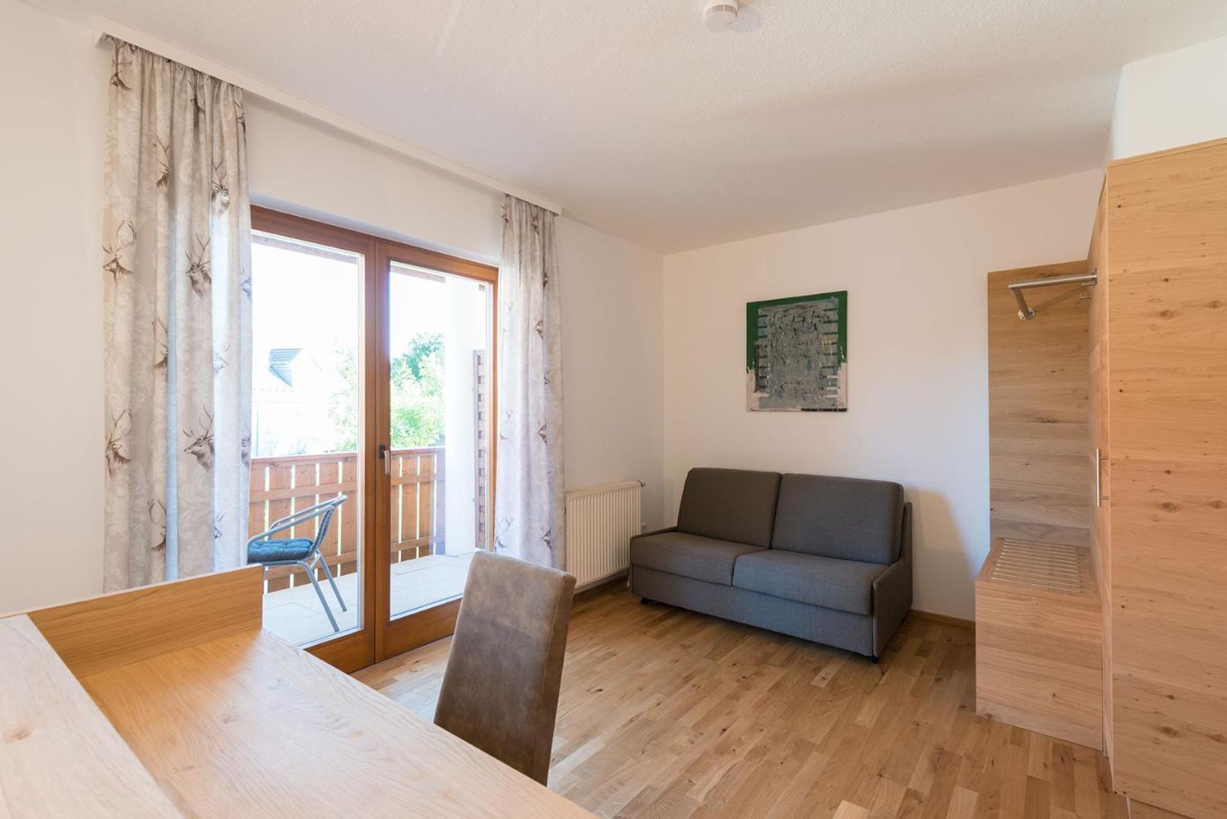 Gasthof-Pension Brauner Hirsch In Alfeld - Mittelfranken Extérieur photo